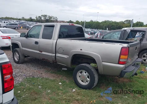 2002 GMC Sierra 1500 Sle z USA, uszkodzony, nr VIN 2GTEC19T721179046